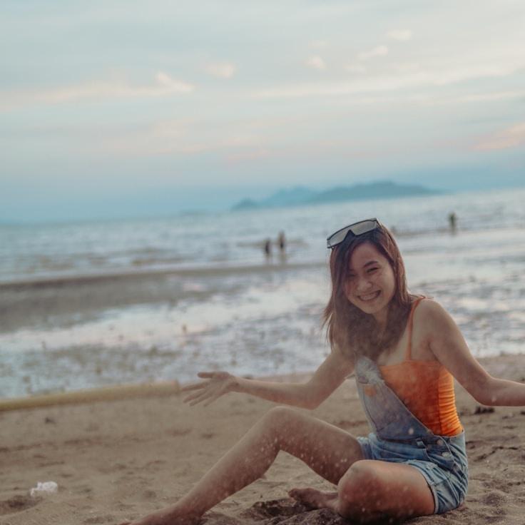 Jordan Reyes, Client Relations Director, discussing corporate gifting strategy with business clients